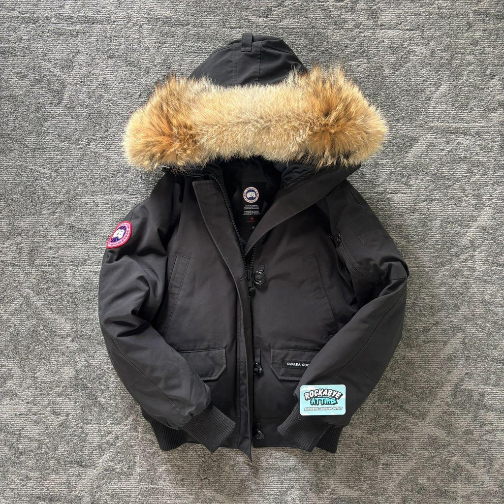 Canada Goose womens black chilliwack parka down coat size small