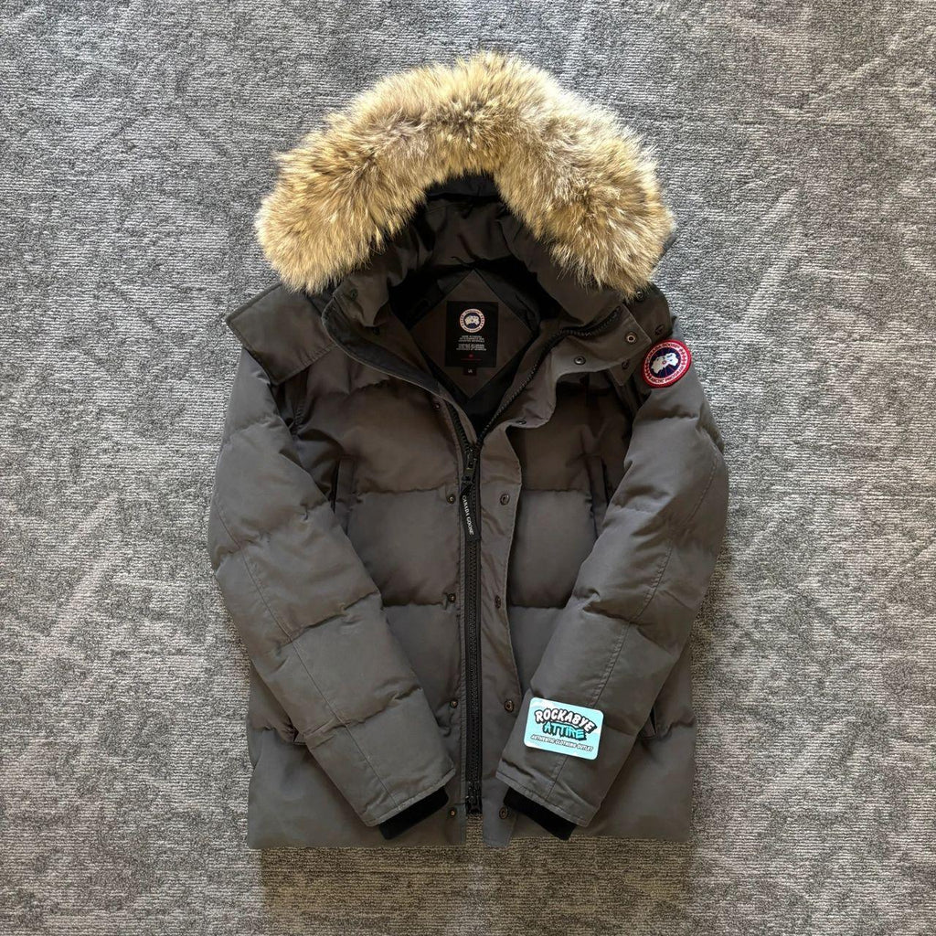 Canada Goose mens Wyndham grey winter parka down coat size large