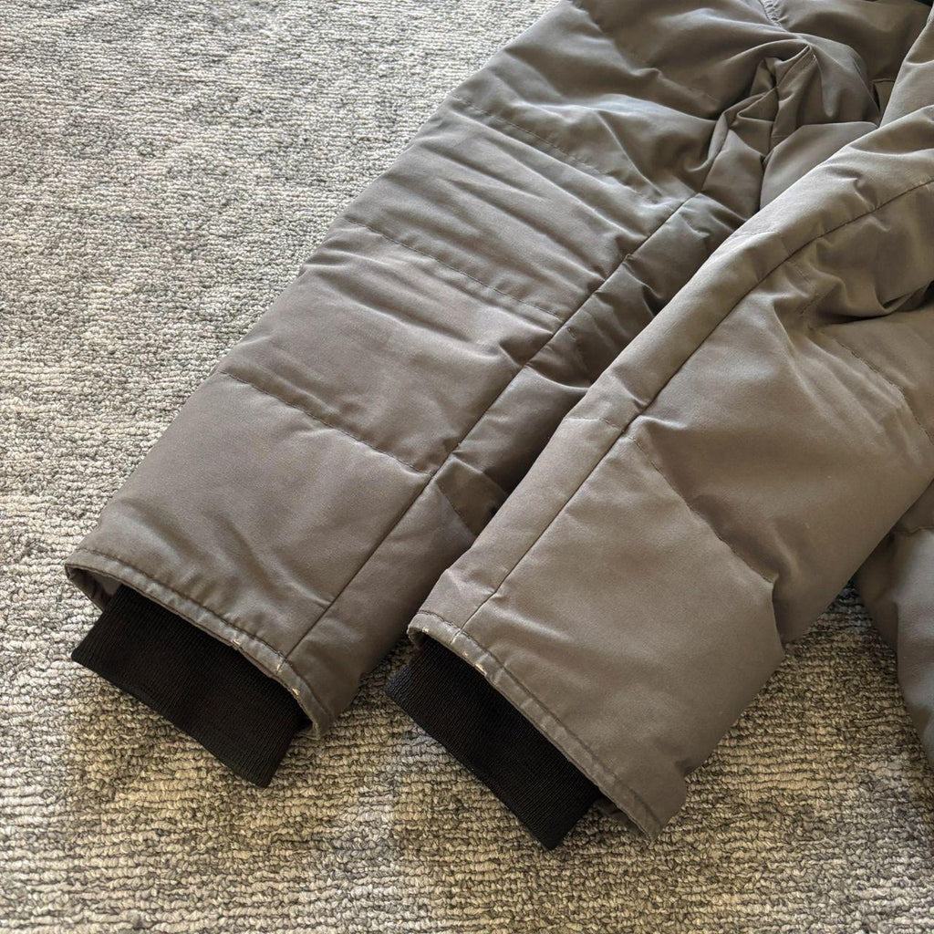 Canada Goose mens Wyndham grey winter parka down coat size large