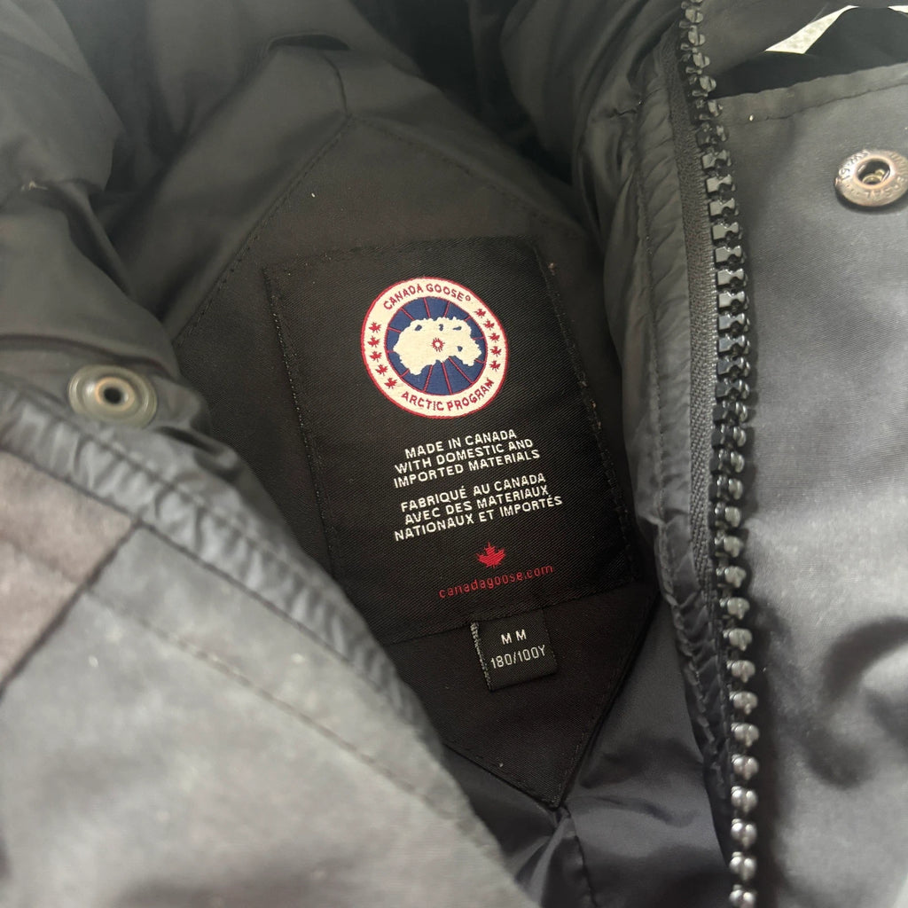 Canada Goose mens macmillan black winter parka down coat in size medium