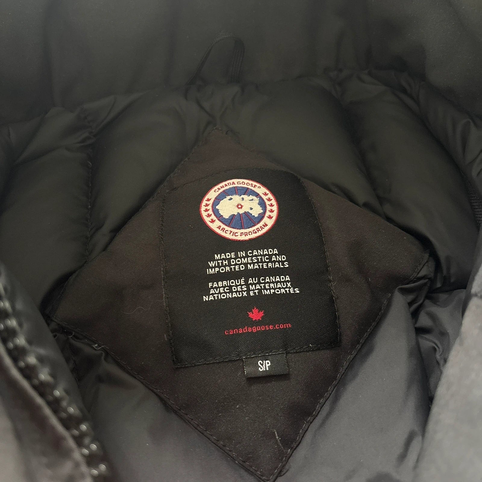 Canada Goose womens black trillium parka down coat size small