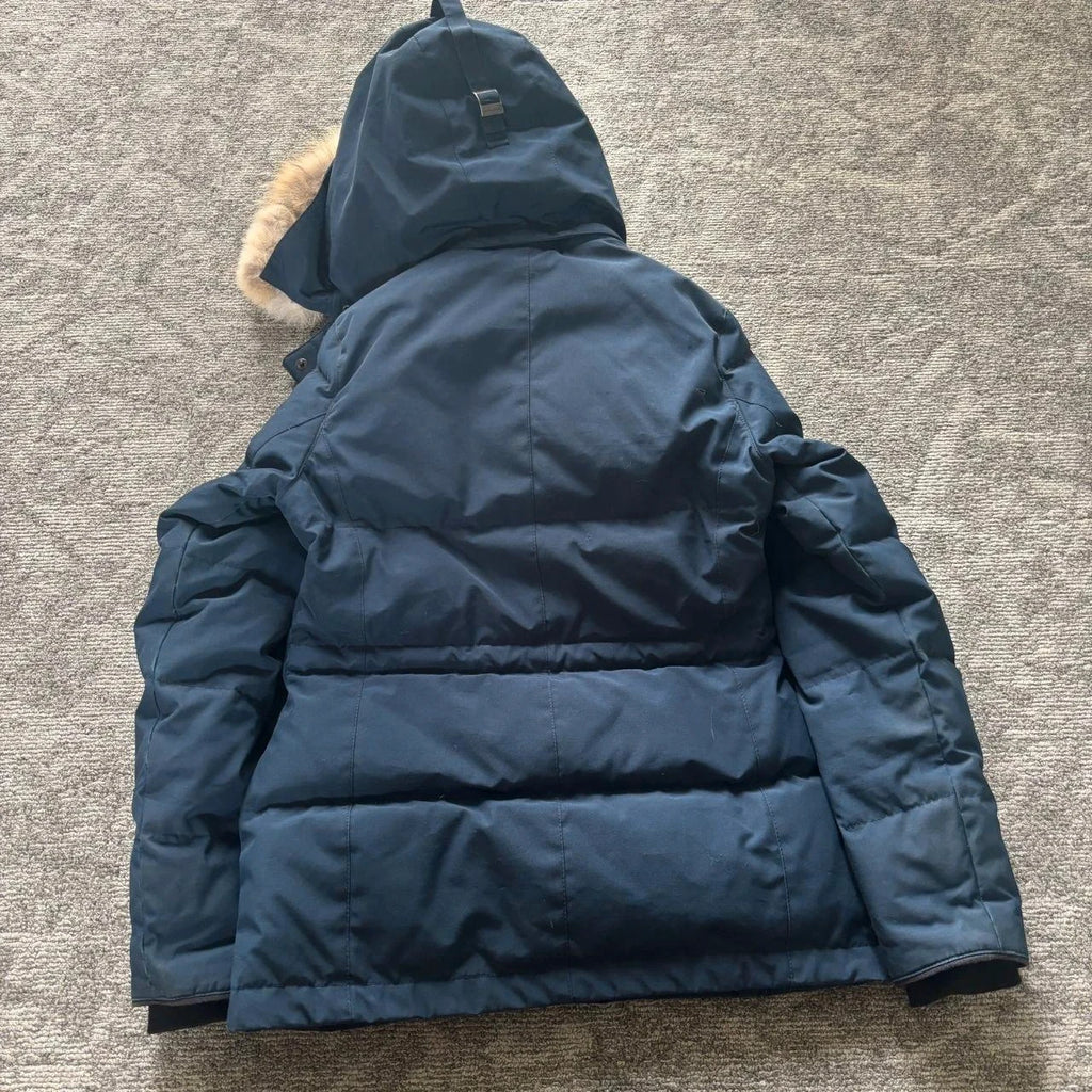 Canada Goose womens navy chelsea parka down coat size xs