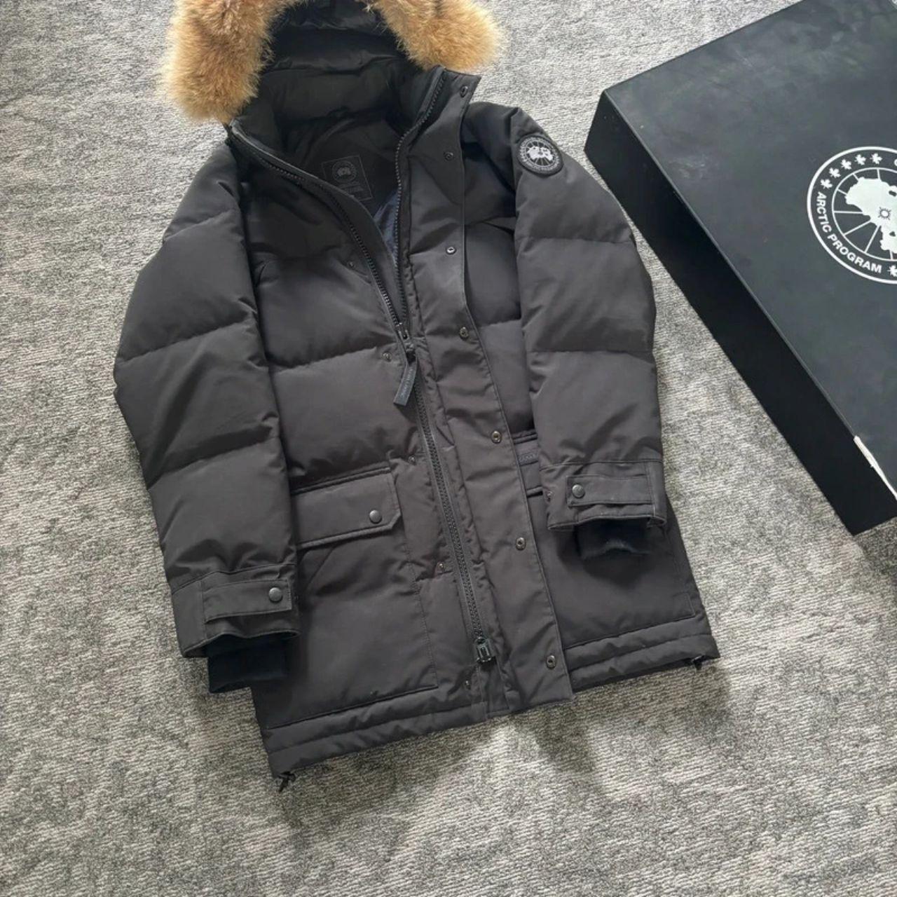 Canada Goose mens black Emory parka down coat, black label in size medium