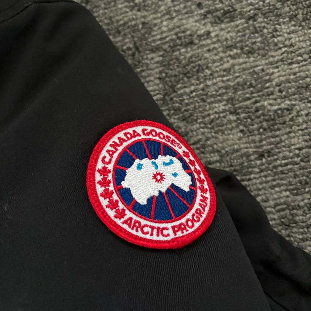 Canada Goose womens new season black rossclair winter parka down coat in size small