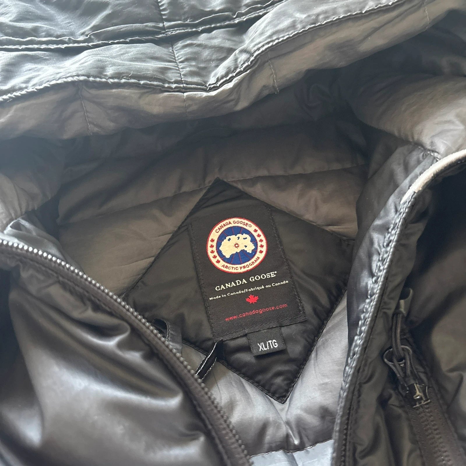 Canada Goose mens black lodge puffer down coat size xl