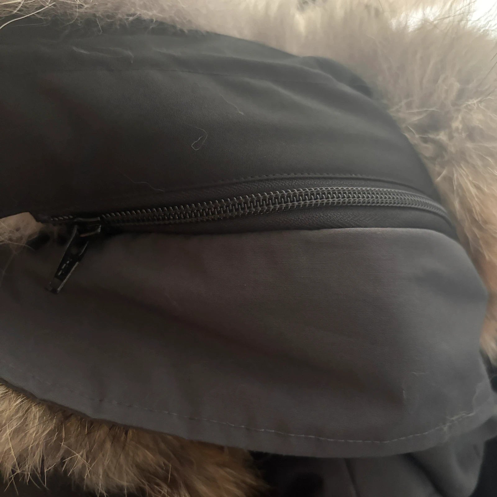 Canada Goose mens Wyndham grey winter parka down coat size XL