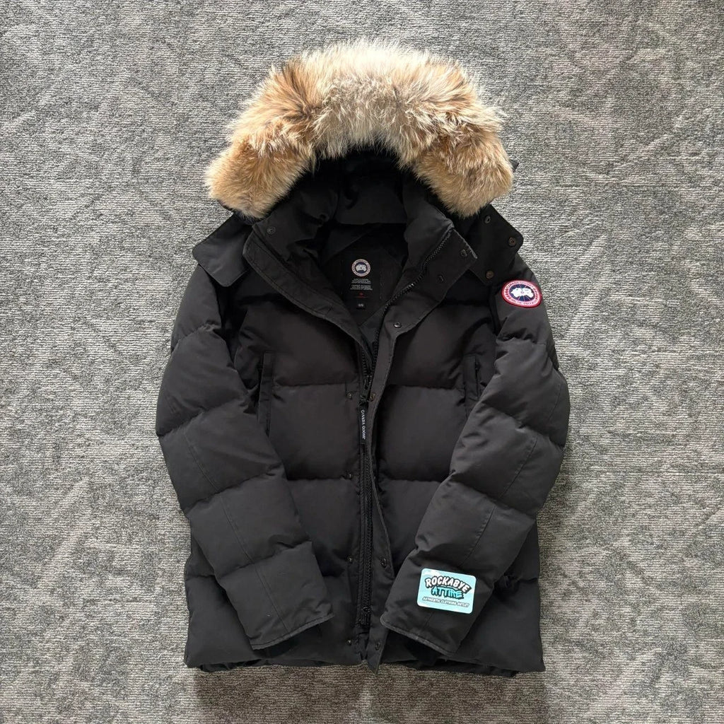 Canada Goose mens Wyndham black winter parka down coat size XL