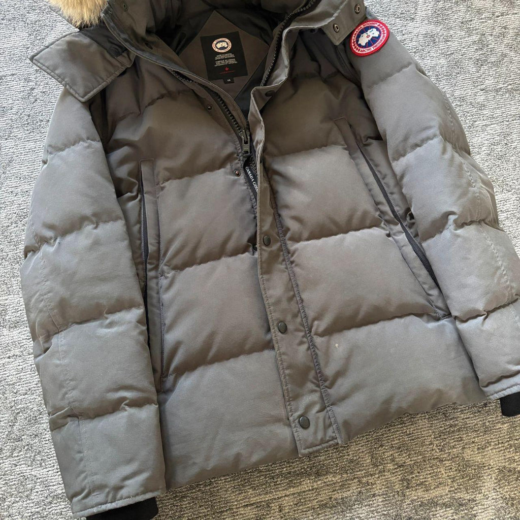 Canada Goose mens Wyndham grey winter parka down coat size large