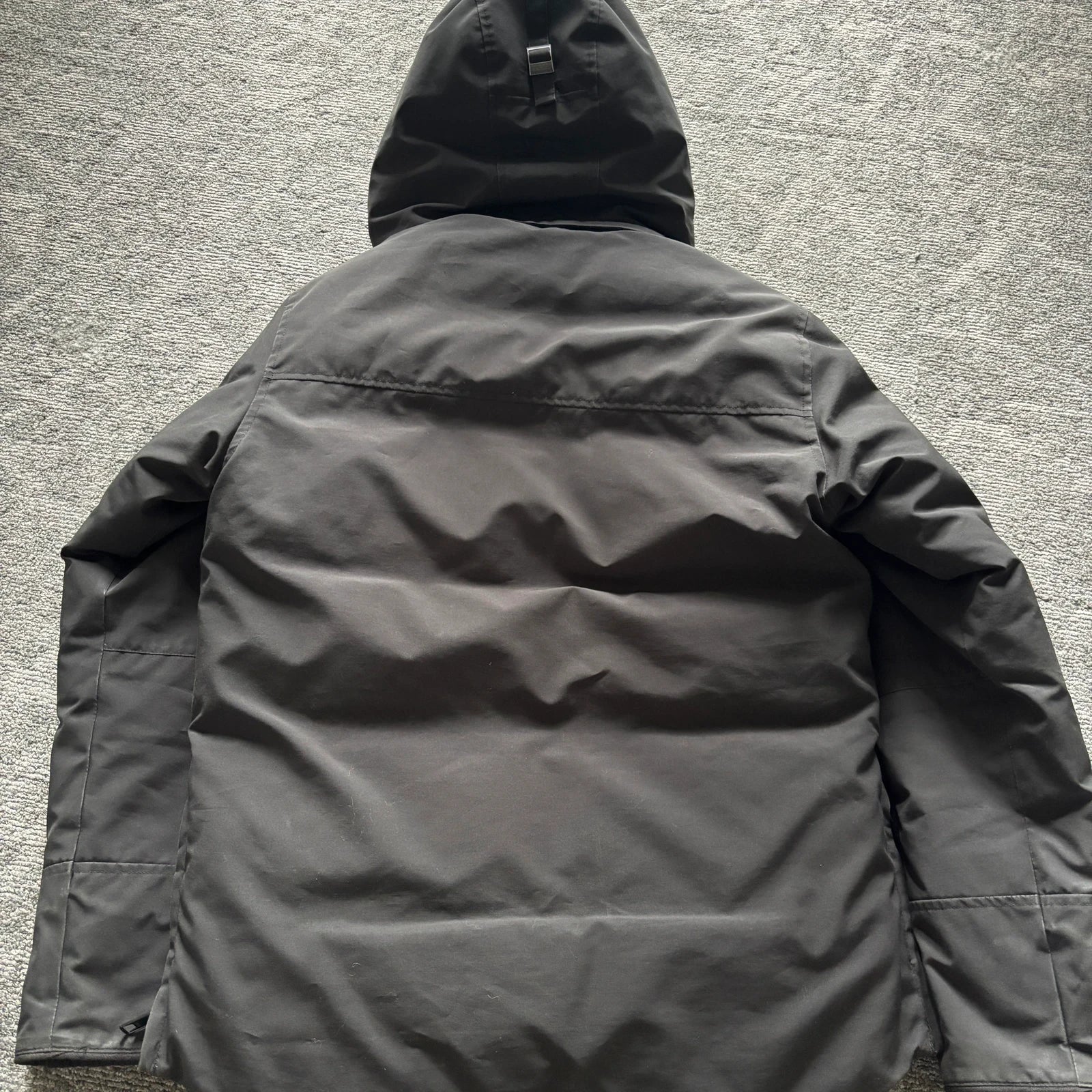 Canada Goose mens maitland black winter parka down coat size medium