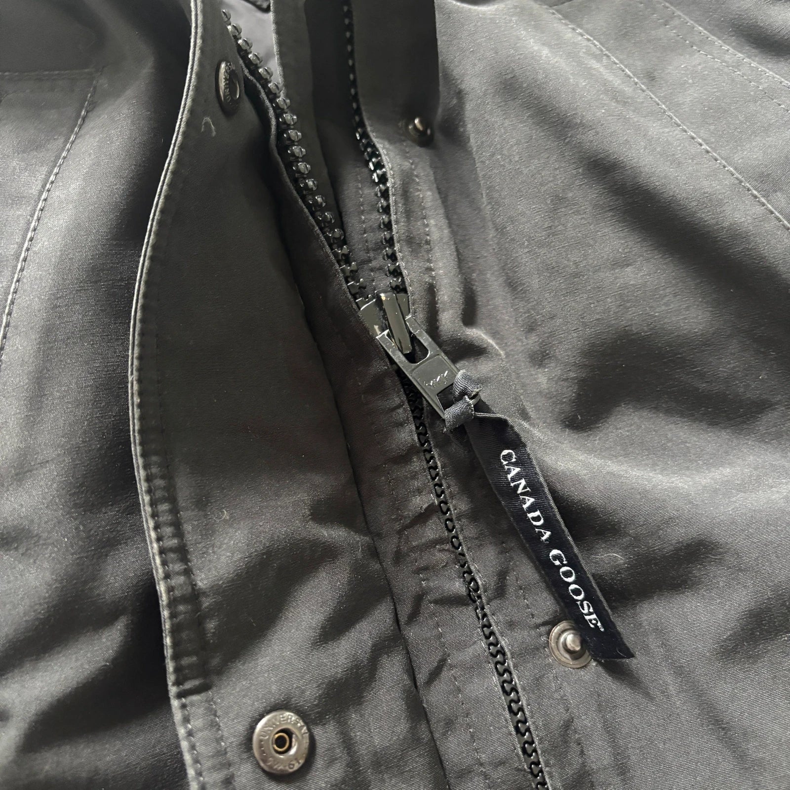 Canada Goose womens black trillium parka down coat in size xs