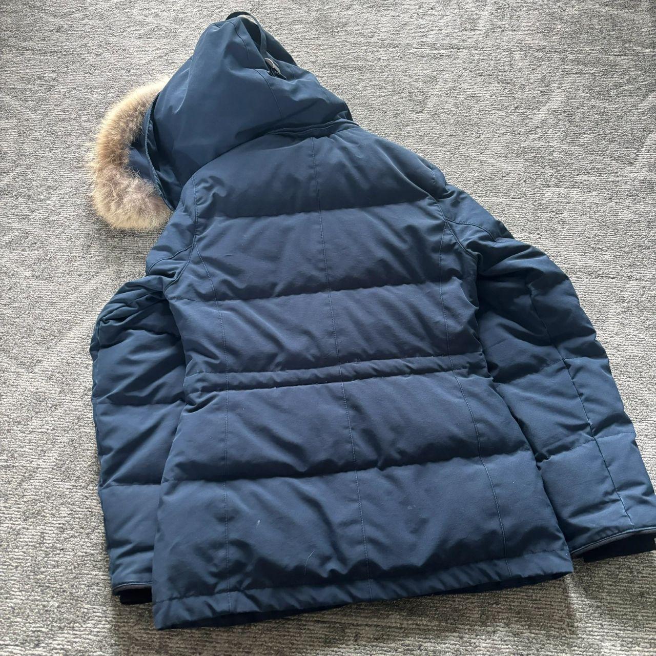 Canada Goose womens navy chelsea parka down coat in size xs