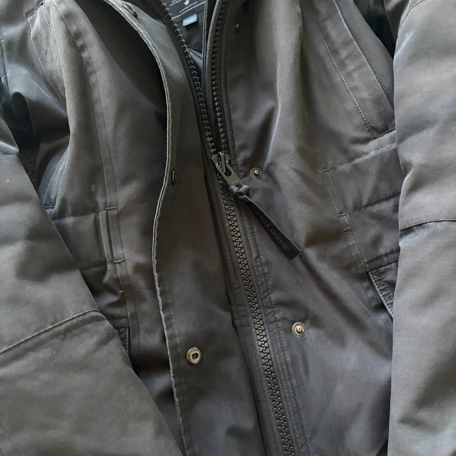 Canada Goose womens kinley black winter parka down coat in size medium