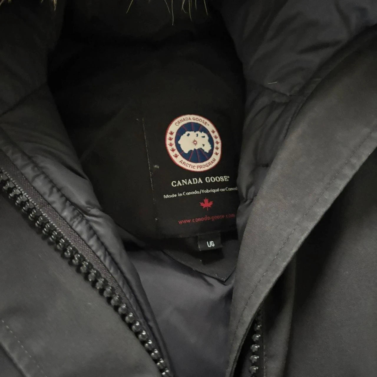 Canada Goose womens black chilliwack parka down coat size large