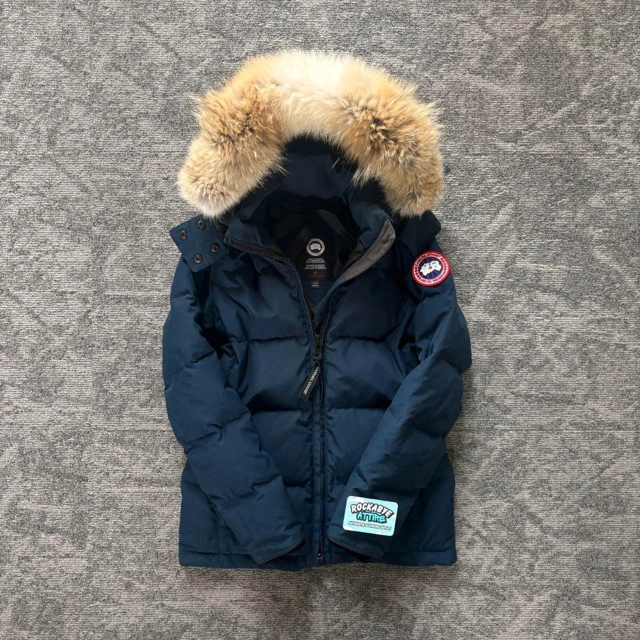 Canada Goose womens navy chelsea parka down coat size xs