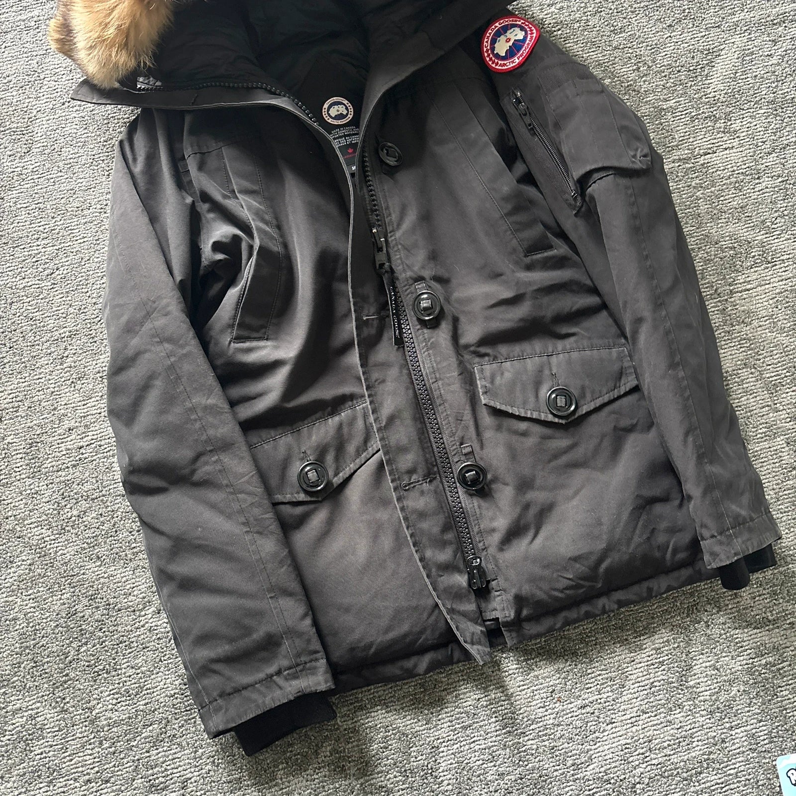 Canada Goose womens black montebello parka down coat in size small