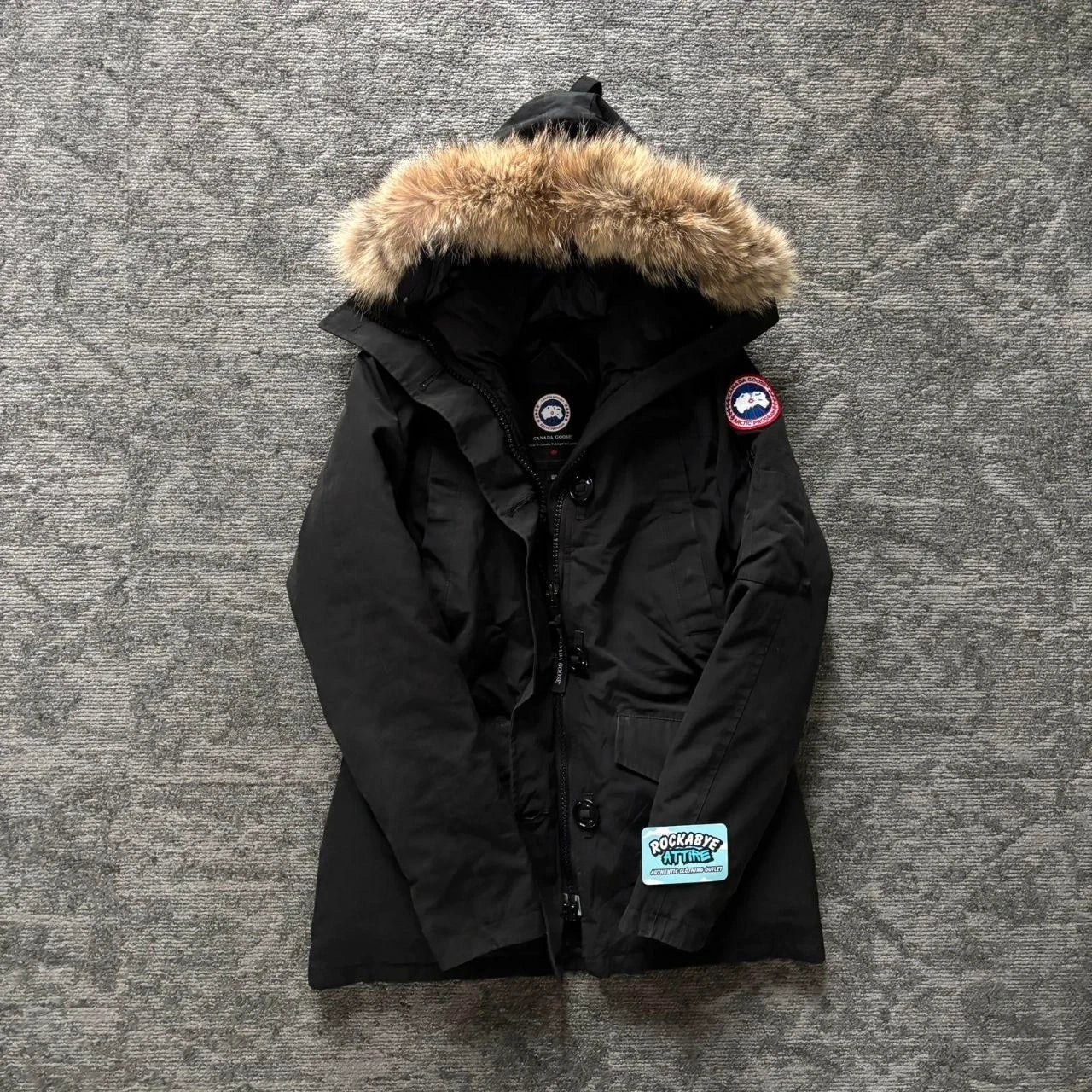 Canada Goose womens black Montebello parka down coat size medium