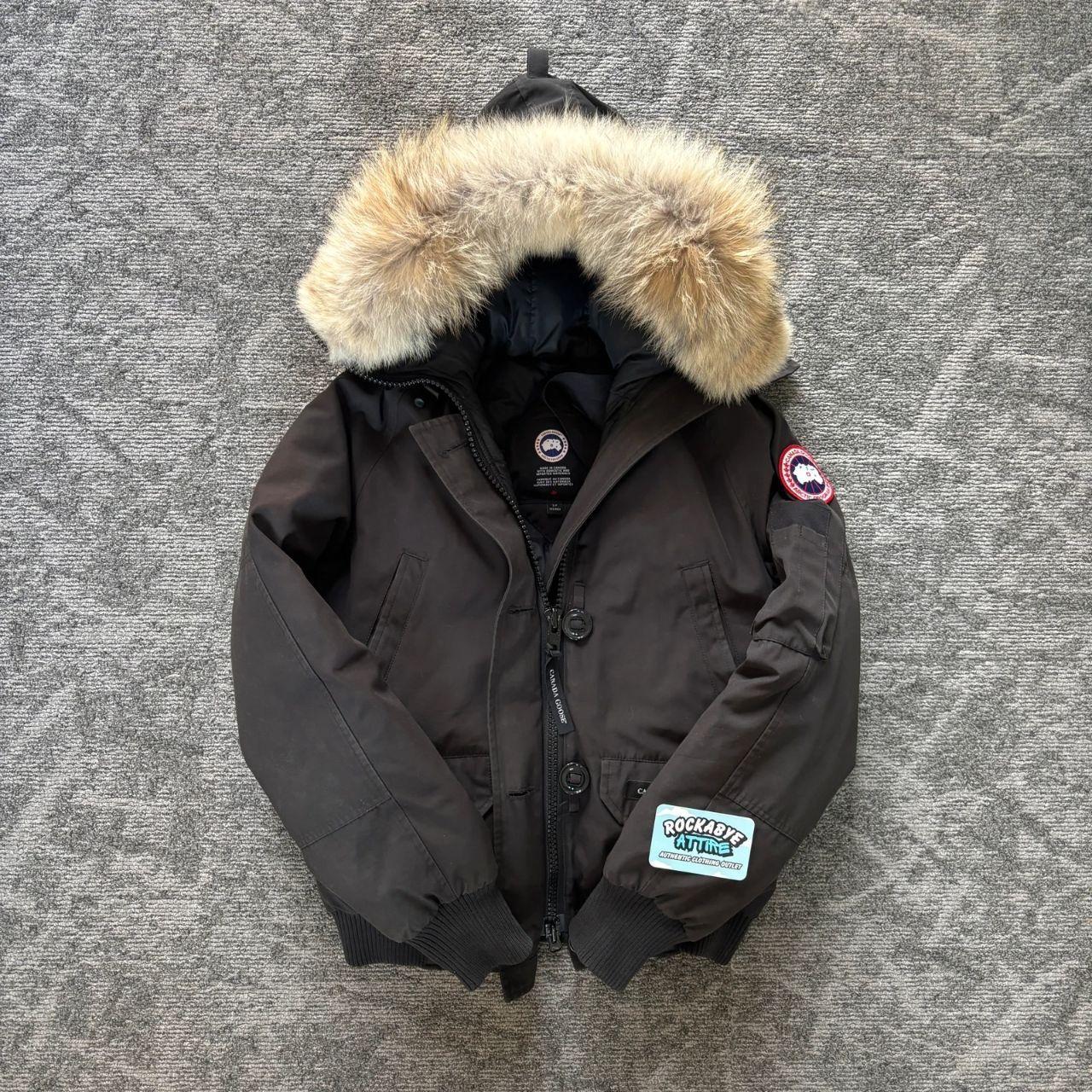 Canada Goose womens black Chilliwack parka down coat size small