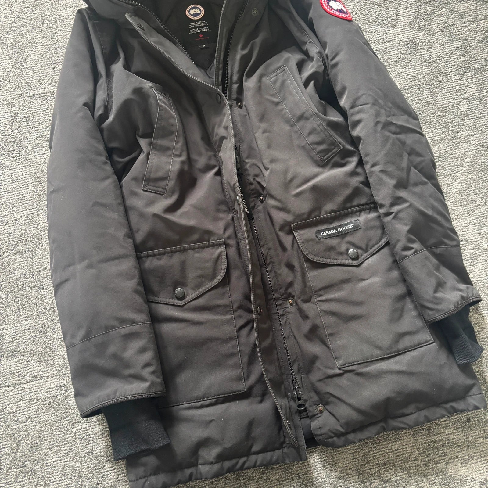 Canada Goose womens black trillium parka down coat size small