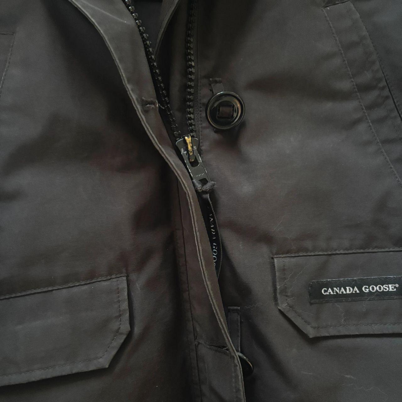 Canada Goose womens Chilliwack black winter parka coat in size large