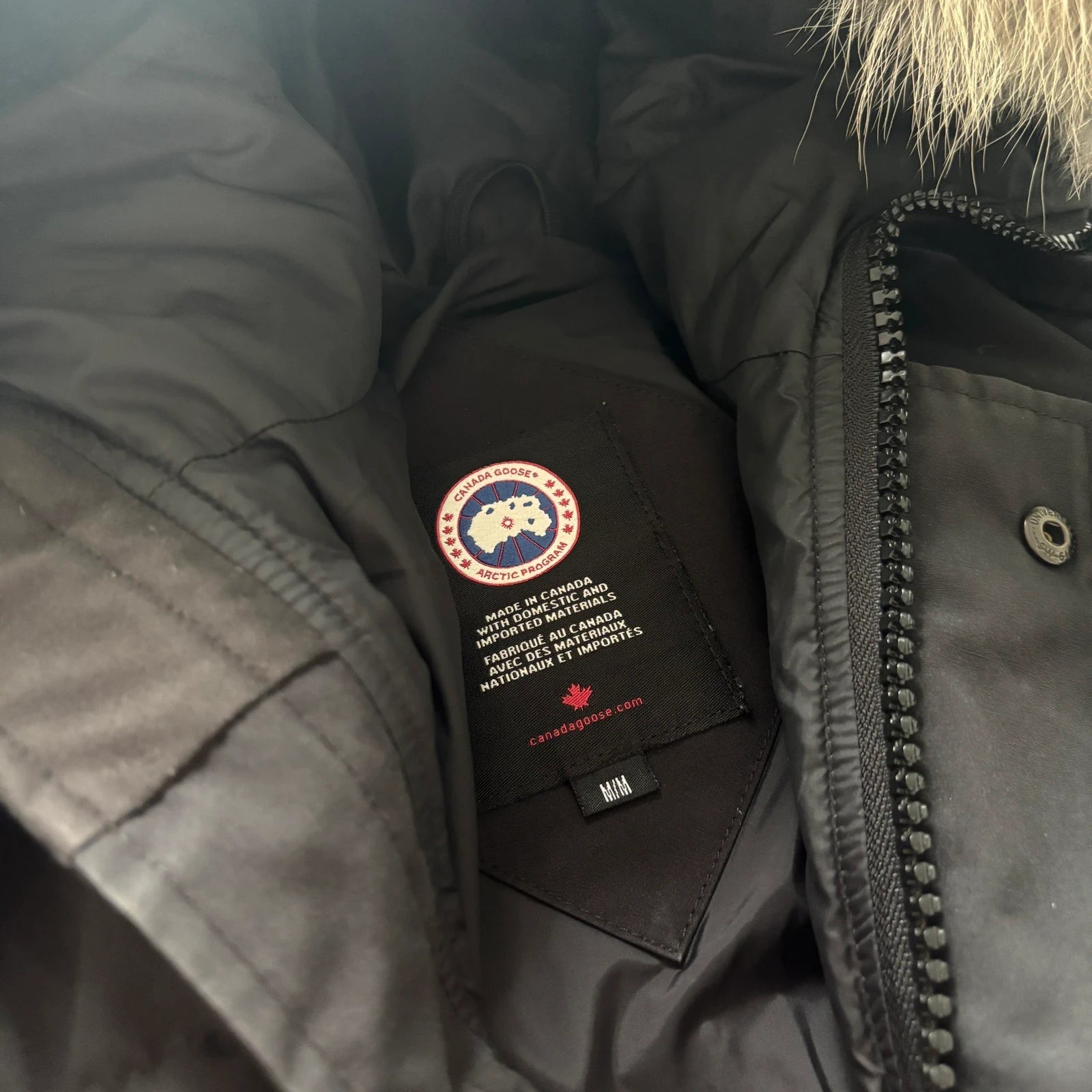 Canada Goose mens black carson parka down coat size medium