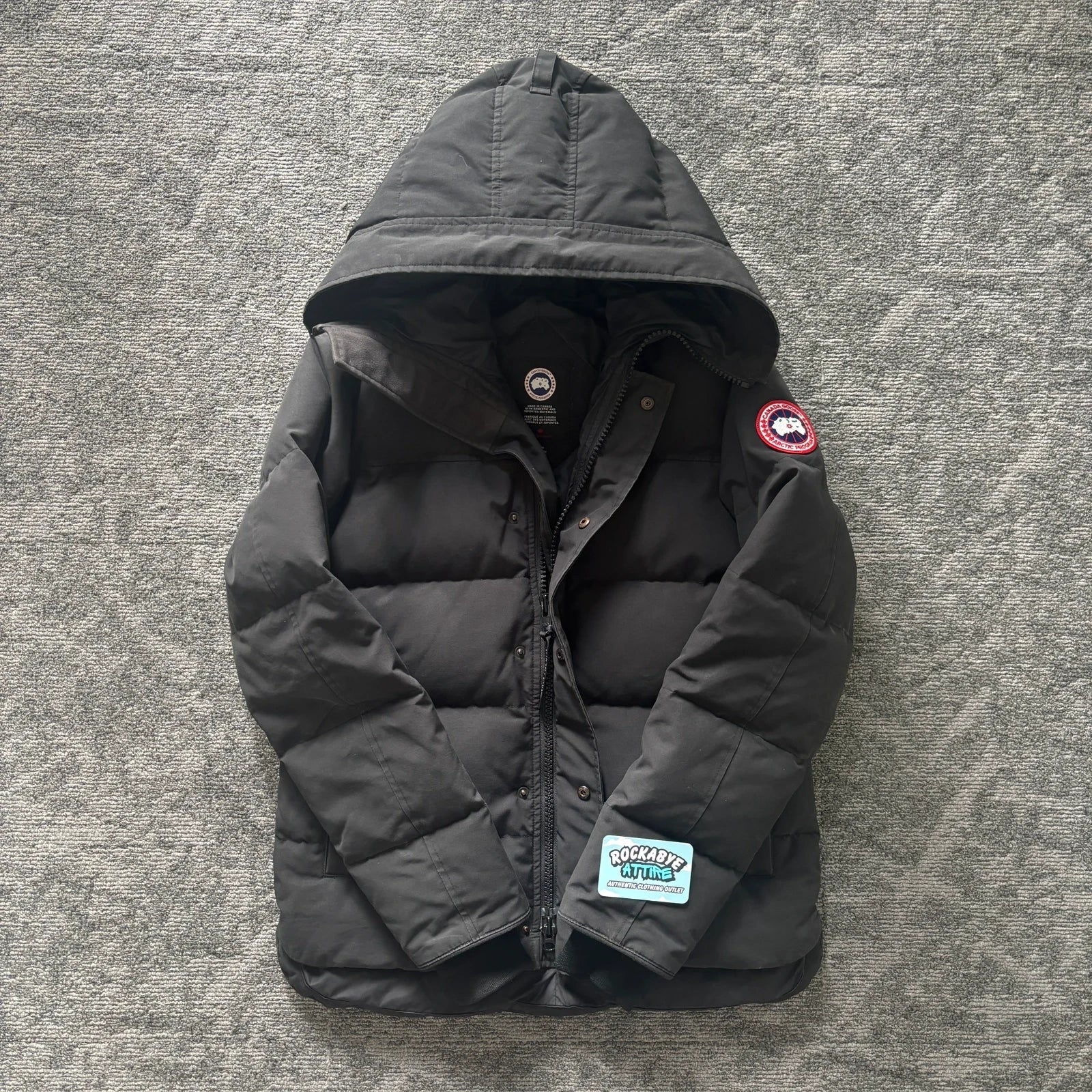 Canada Goose mens macmillan black winter parka down coat in size medium