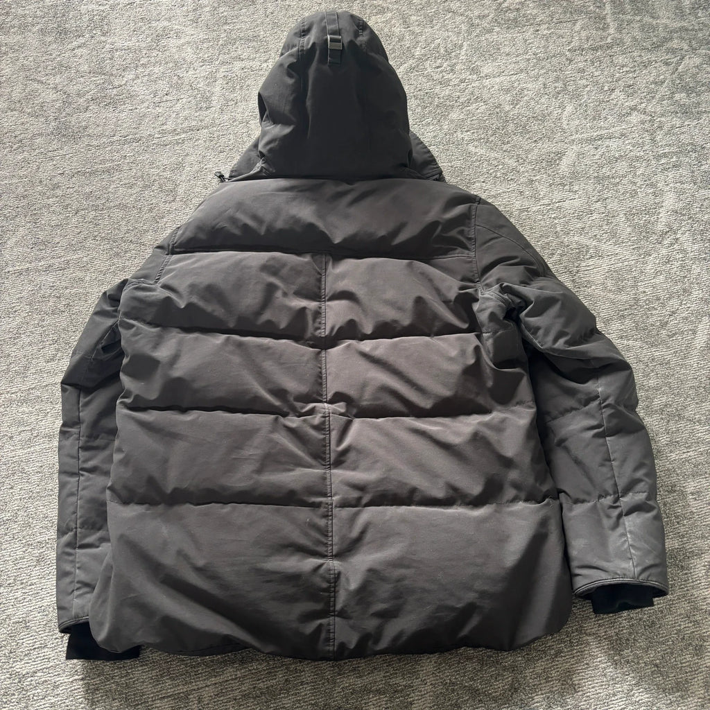 Canada Goose mens macmillan black winter parka down coat in size 2xl