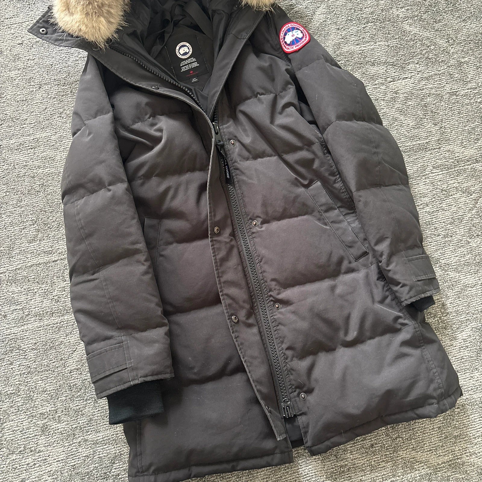 Canada Goose womens black shelburne parka down coat size medium