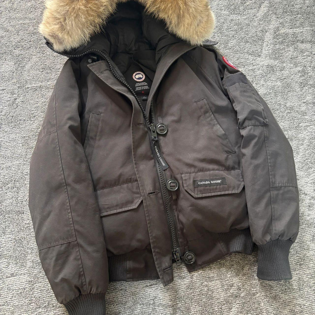 Canada Goose womens black Chilliwack parka down coat size small