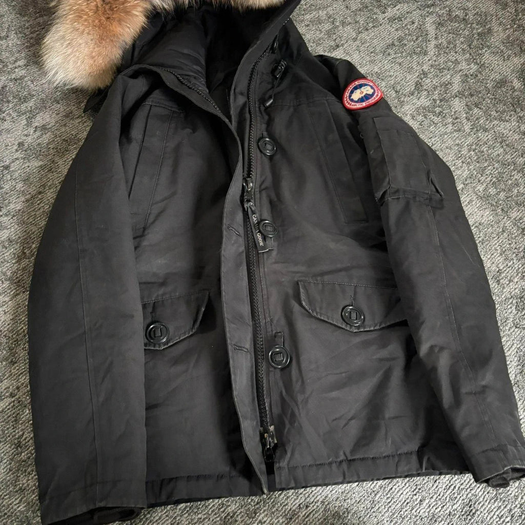 Canada Goose womens black montebello parka down coat size medium