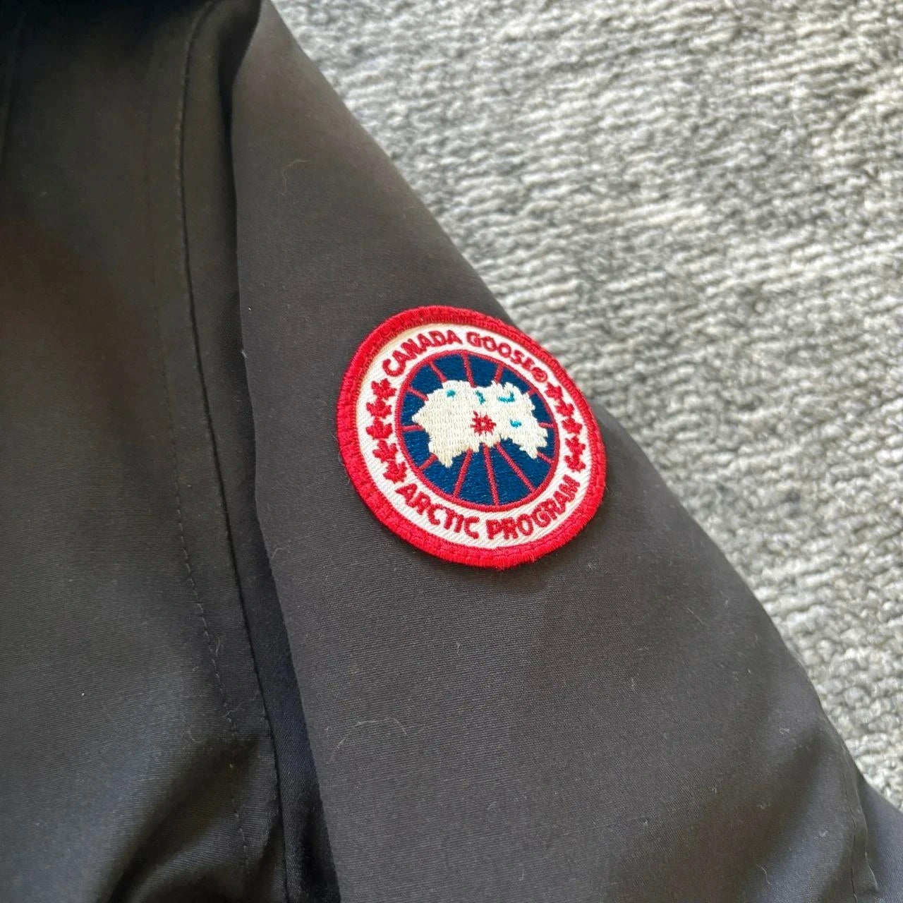 Canada Goose womens black rossclair parka down coat size xs