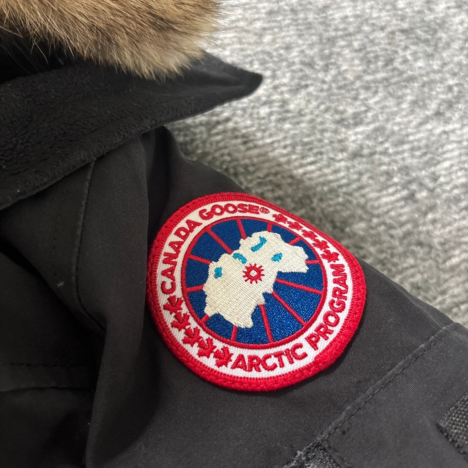 Canada Goose womens black montebello parka down coat in size small