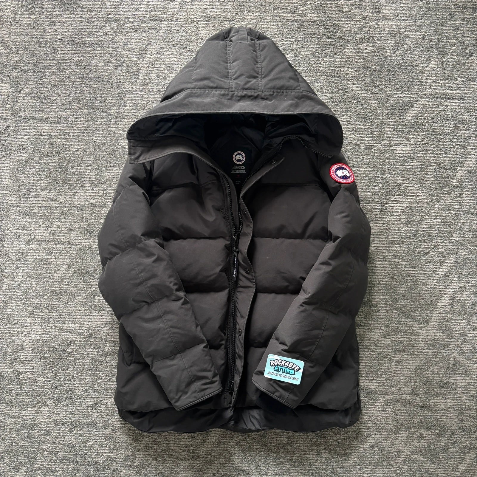 Canada Goose mens macmillan black winter parka down coat in size 2xl