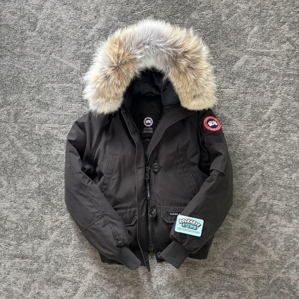 Canada Goose womens black chilliwack parka down coat size small
