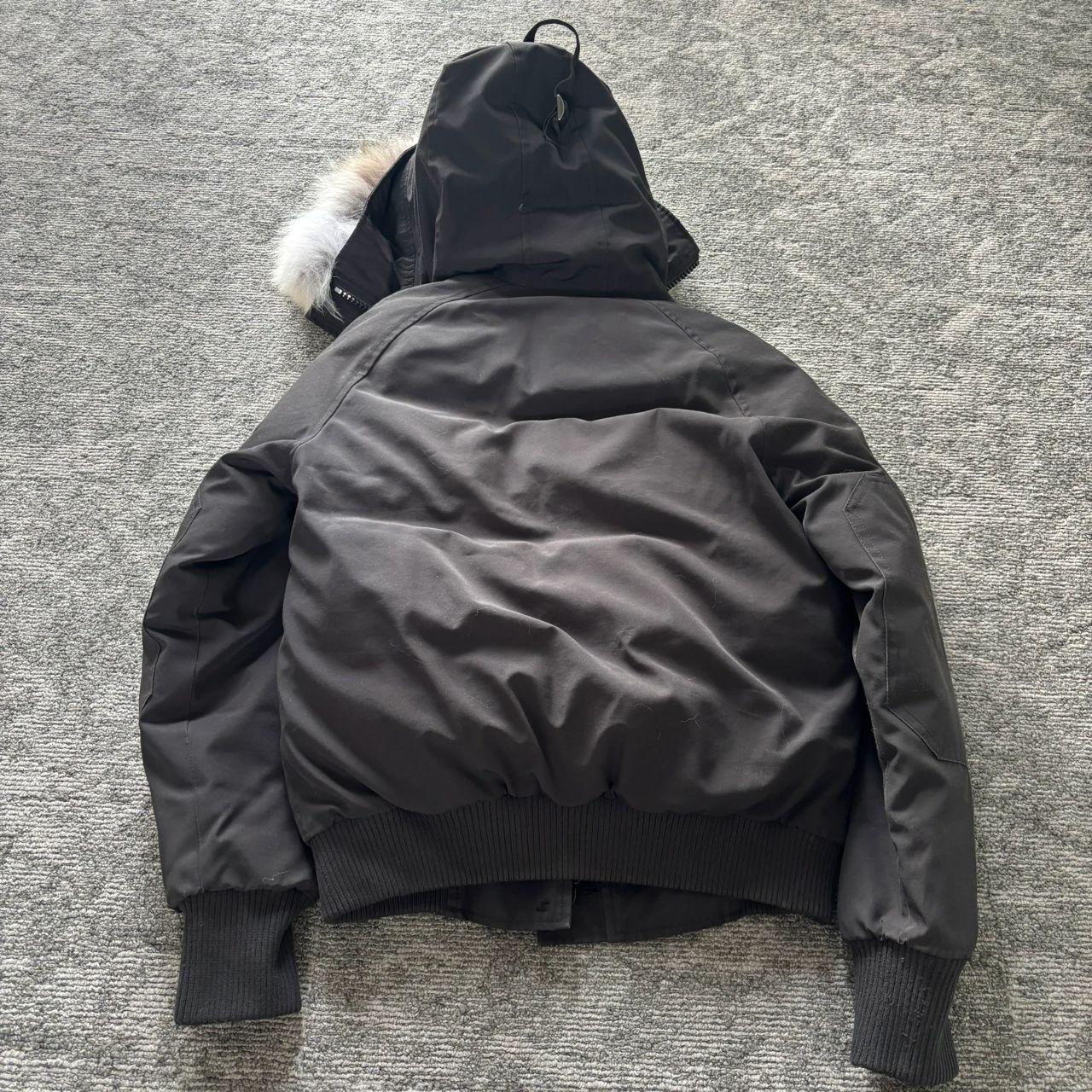 Canada Goose womens black chilliwack parka down coat size small