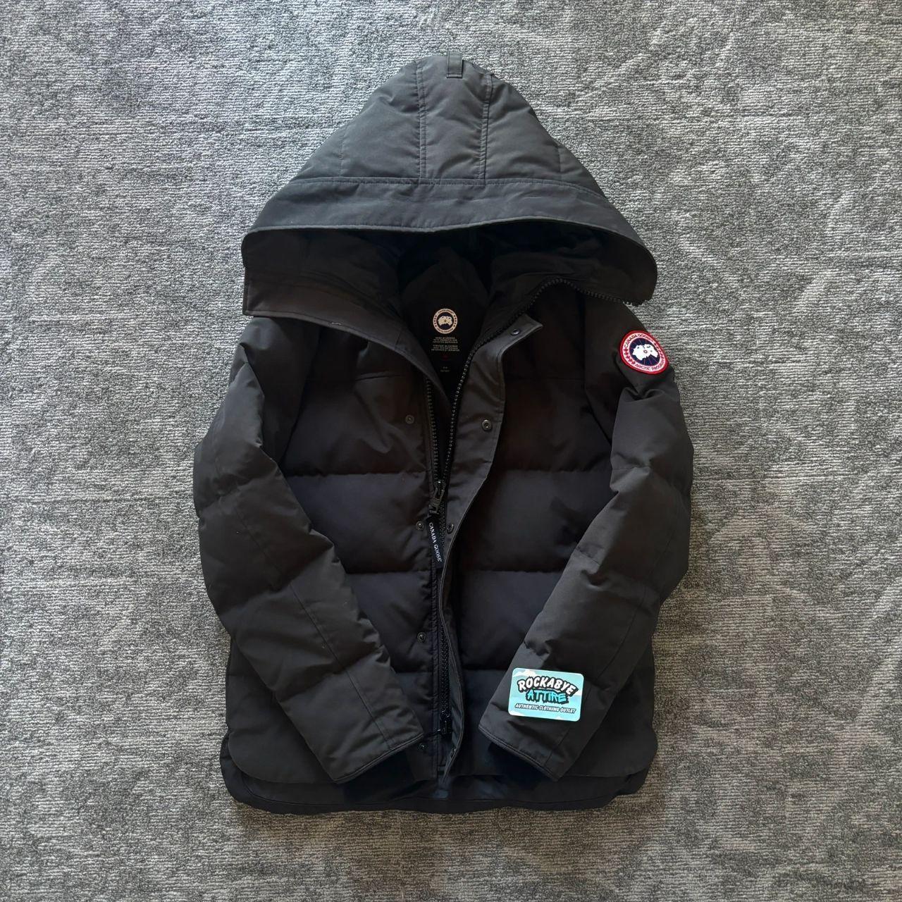 Canada Goose mens macmillan black winter parka down coat in size medium