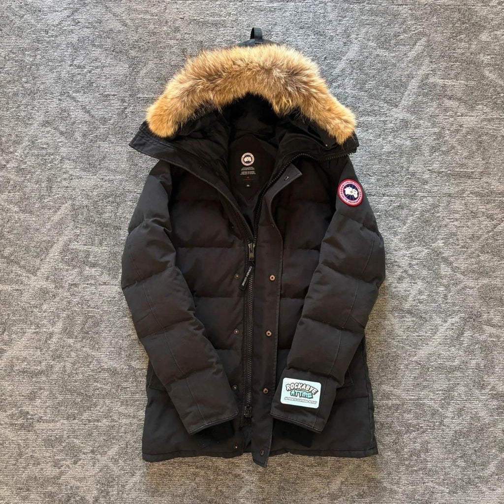 Canada Goose mens black Carson parka down coat size medium