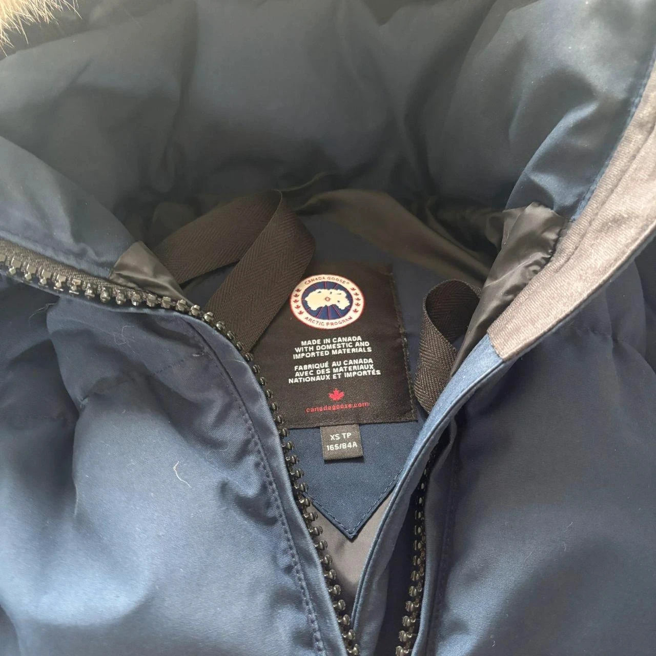 Canada Goose womens navy chelsea parka down coat size xs