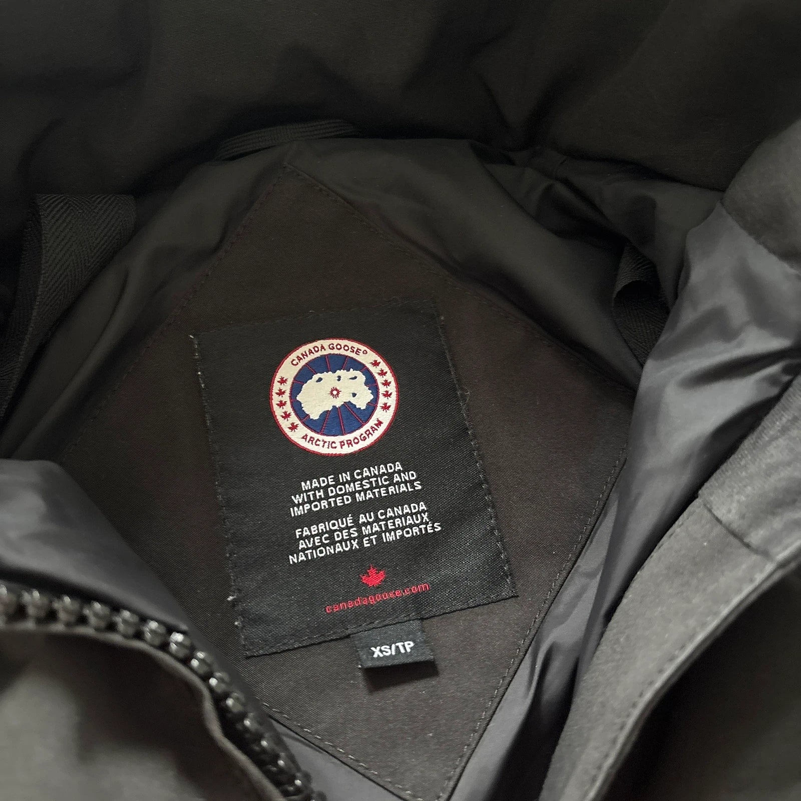 Canada Goose womens black chelsea parka down coat in size xs