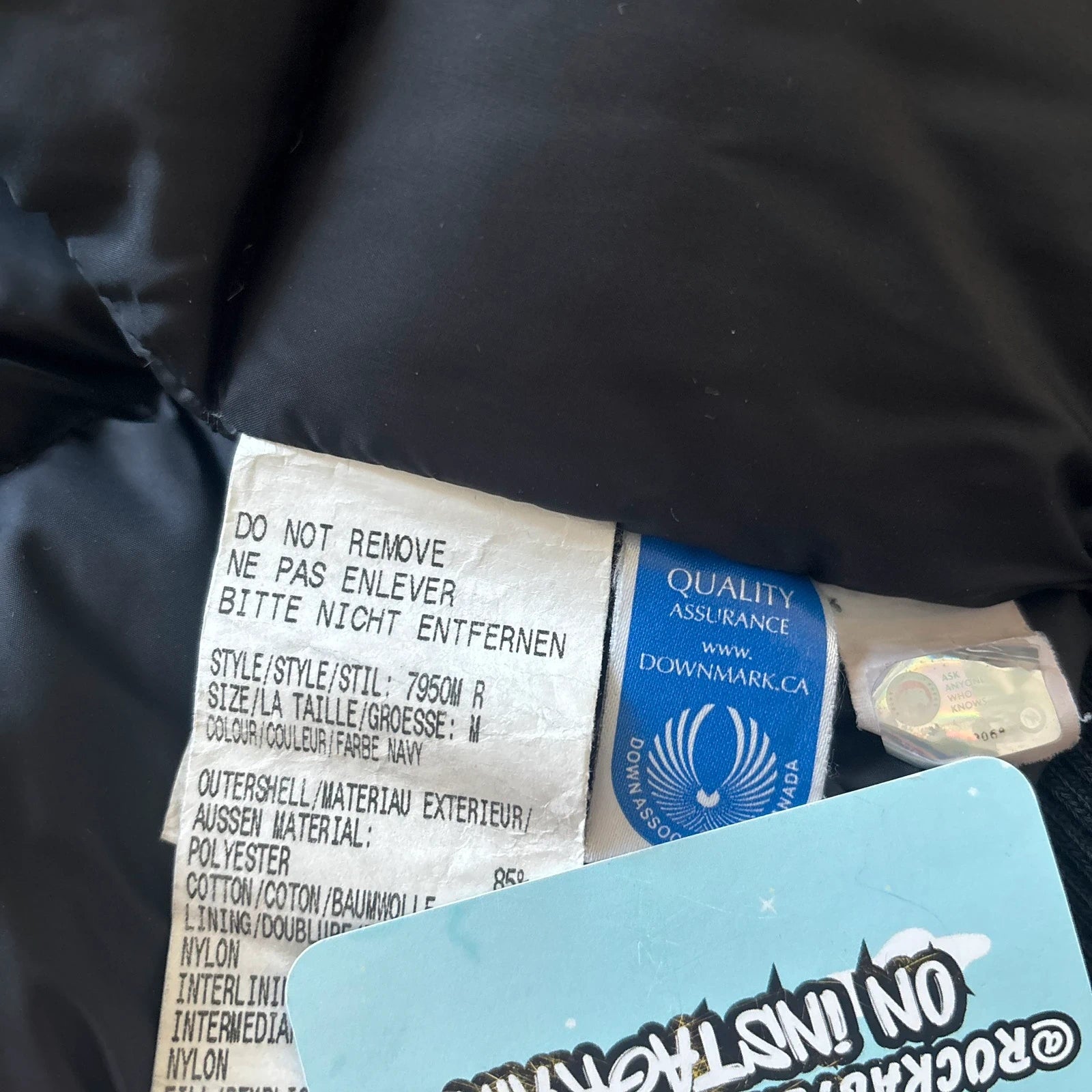 Canada Goose mens navy chilliwack parka down coat in size medium