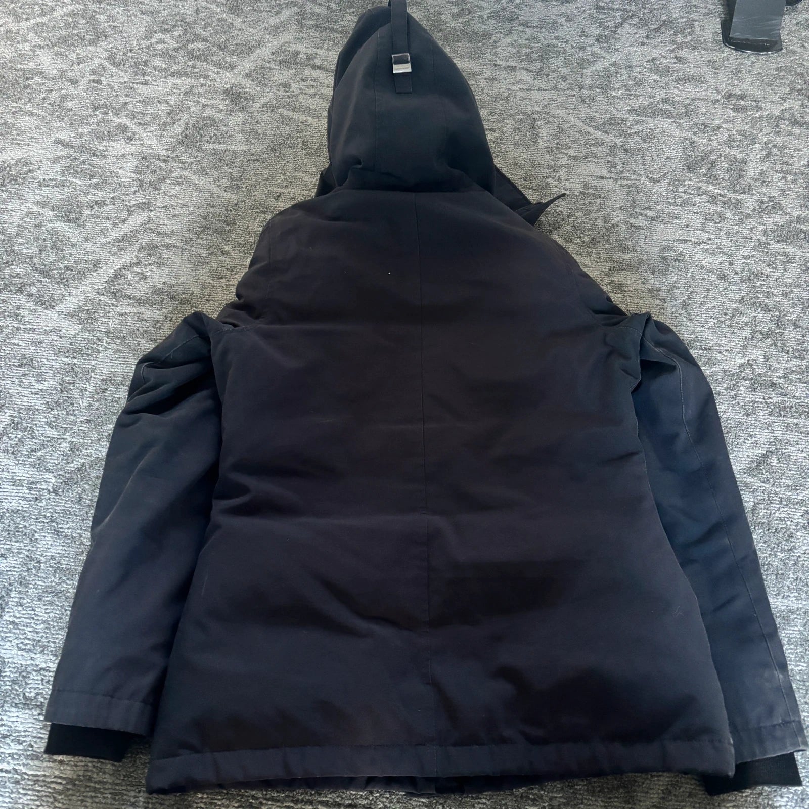 Canada Goose womens Montebello navy winter down parka coat in size medium