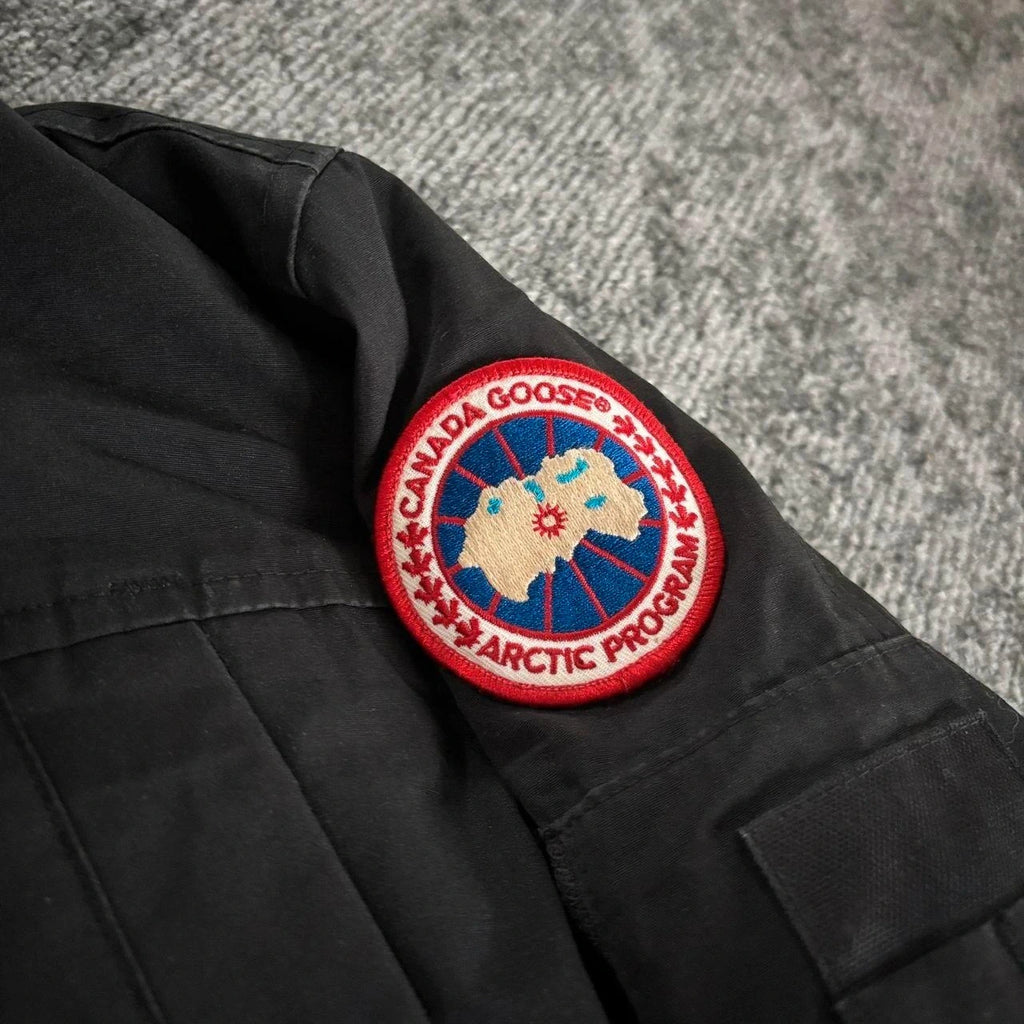 Canada Goose womens black montebello parka down coat size medium