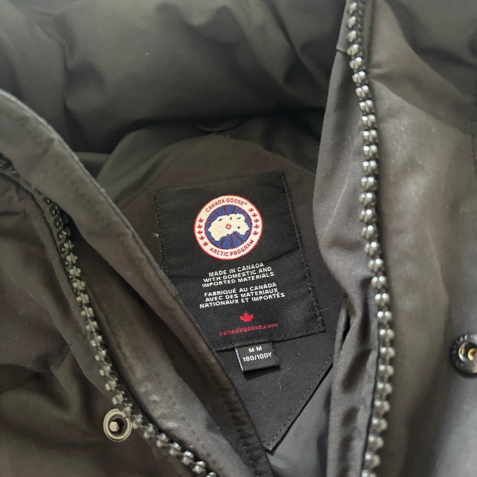 Canada Goose mens black wyndham parka down coat size medium