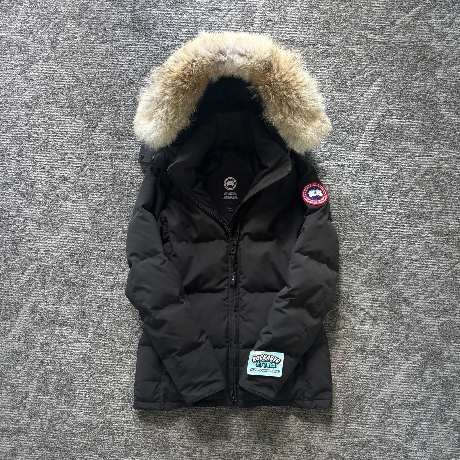 Canada Goose womens black chelsea parka down coat in size xs