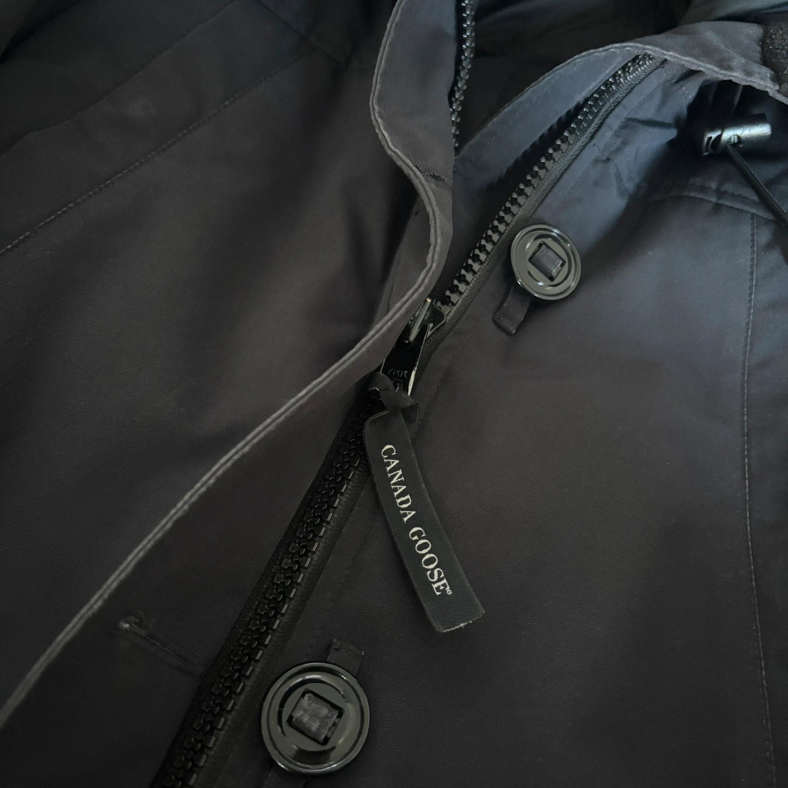 Canada Goose womens Montebello navy winter down parka coat in size medium