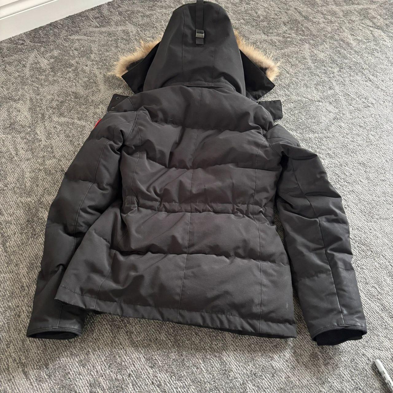 Canada Goose womens black chelsea parka down coat in size xs