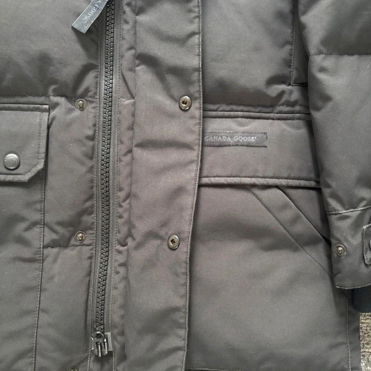 Canada Goose mens black Emory parka down coat, black label in size medium
