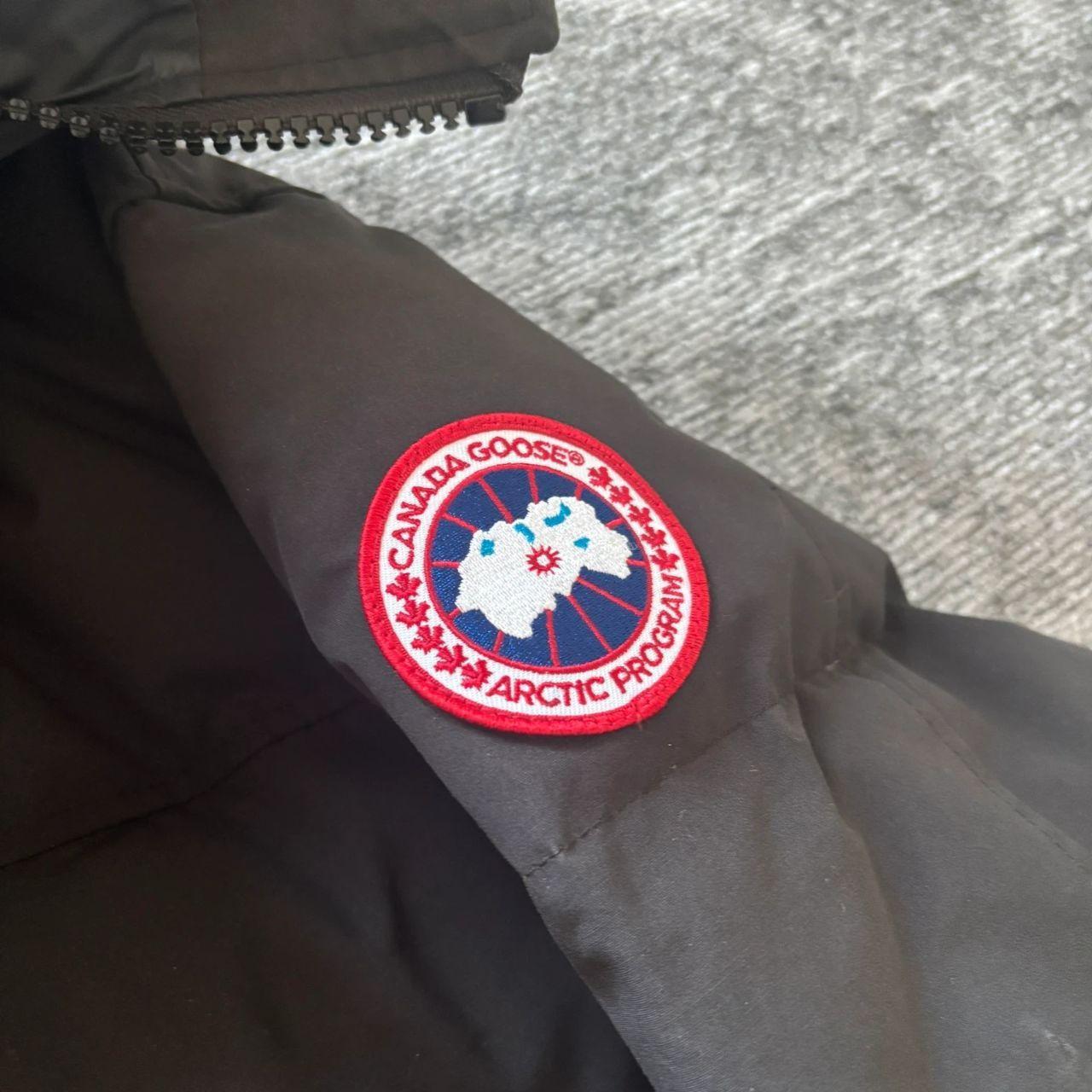 Canada Goose mens macmillan black winter parka down coat in size medium
