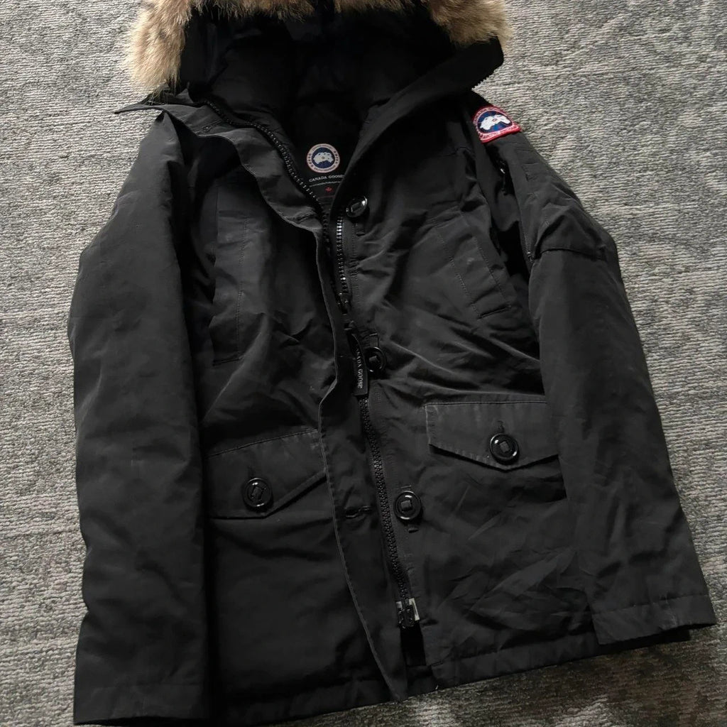 Canada Goose womens black Montebello parka down coat size medium