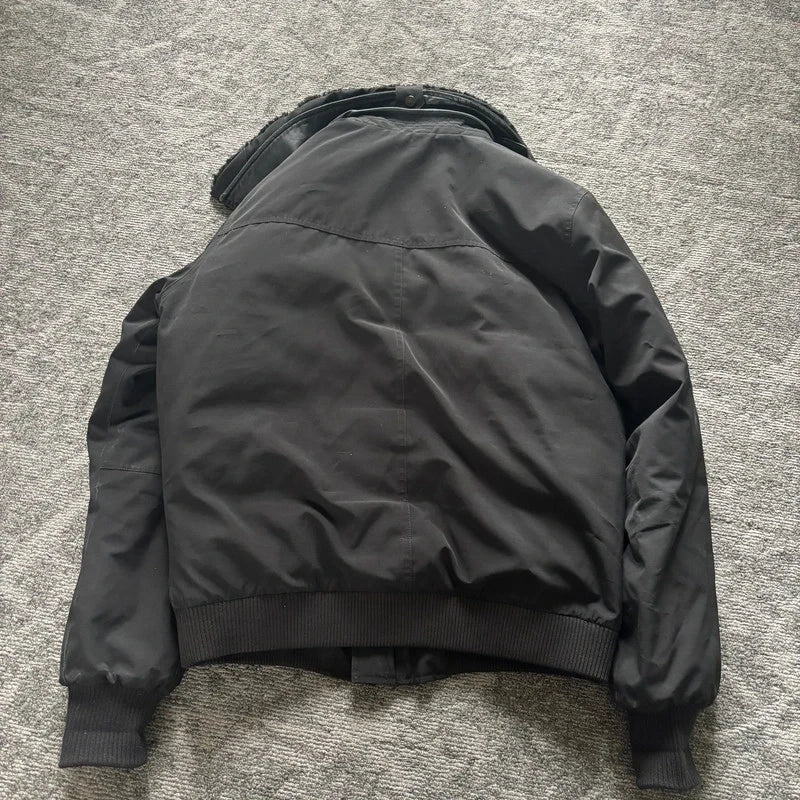 Canada Goose mens black bromley winter parka down coat in size large