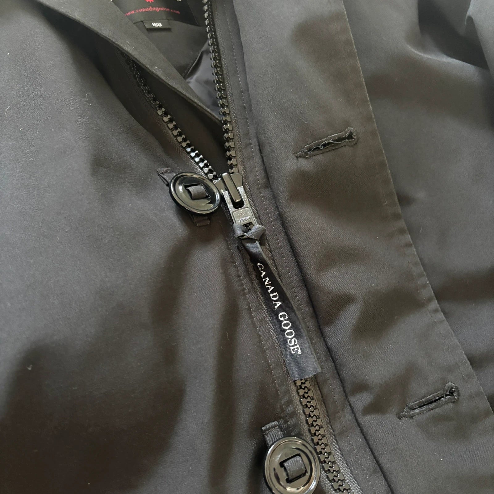 Canada Goose mens black chateau parka down coat size medium